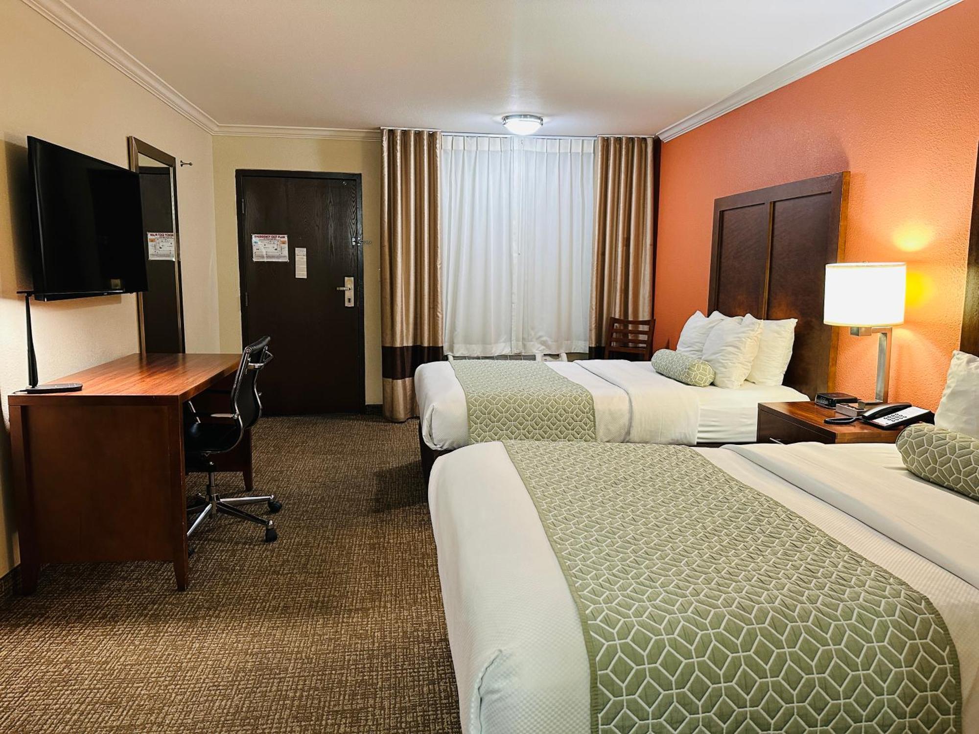Room Two Double Beds Non Smoking