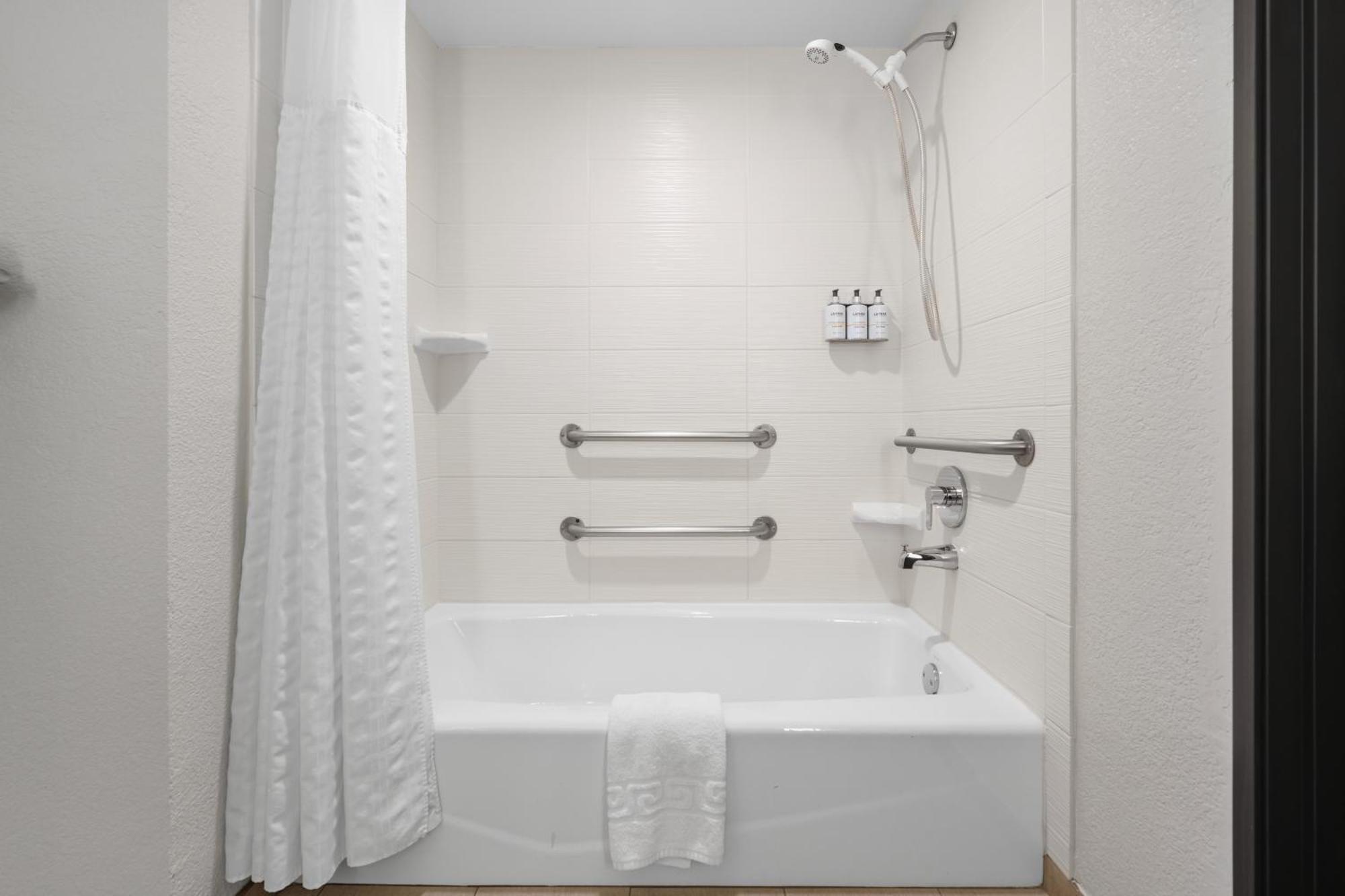 Queen Room Two Queen Beds Disability Access