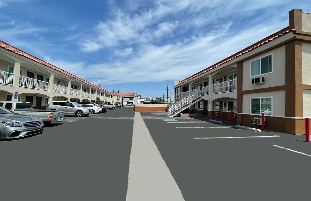 Diamond Inn-1