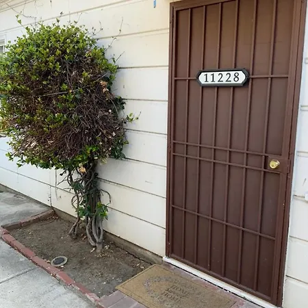 Culver City Guest House-3