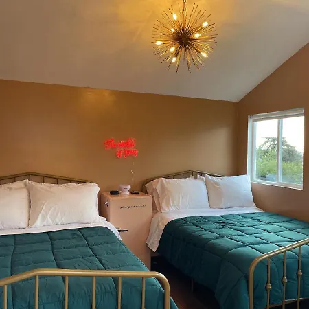 Glamping Hollywood Hills - Luxury Tiny House-3
